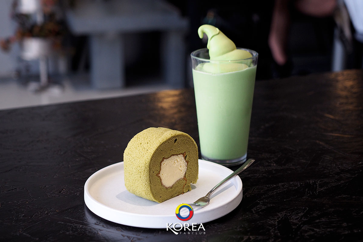 Green Tea Roll Cake โอซูล๊อก